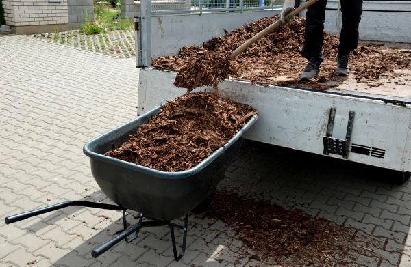 Bulk Mulch Delivery in Richland