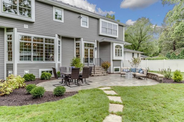 Concrete Patio Landscaping in Richland