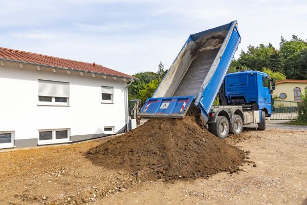 Garden Dirt Delivery in Richland